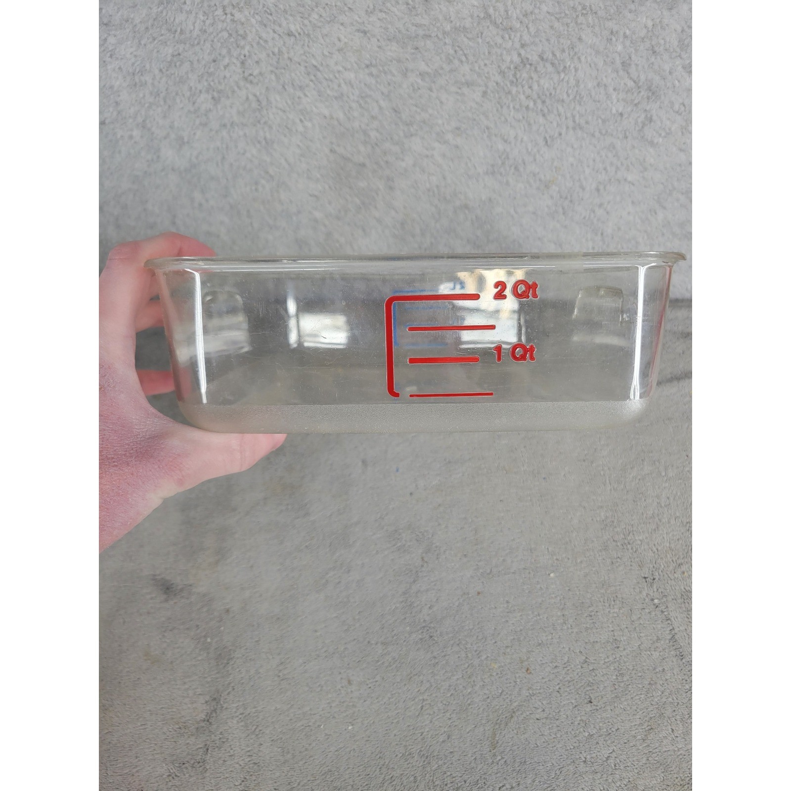 Rubbermaid Commercial 2 Qt 2 L Clear Square Food Storage Container USA Made