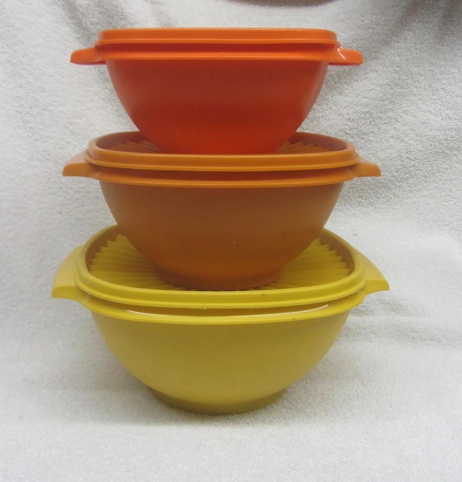 Vintage Tupperware #836 #838 #840 Servalier Square Nesting Bowls Sunburst Lids