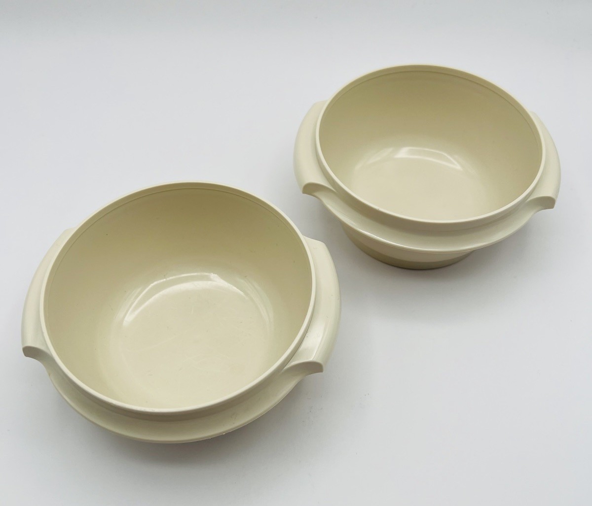 Set of 2 Vintage Tupperware Beige Servalier Bowls 1323-25 (No Lids)