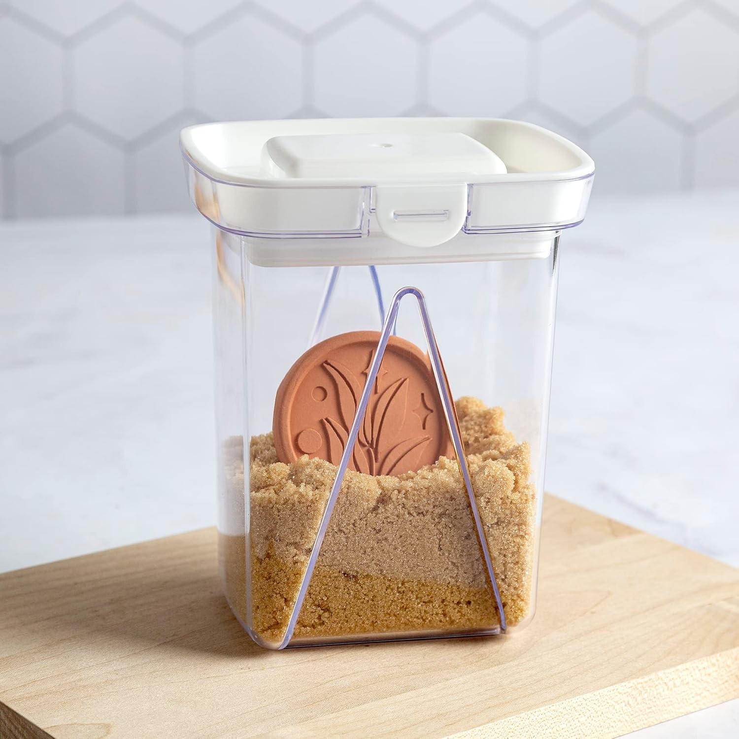 Brown Sugar Saver & Softener Disc with Airtight 1-Quart Food Container