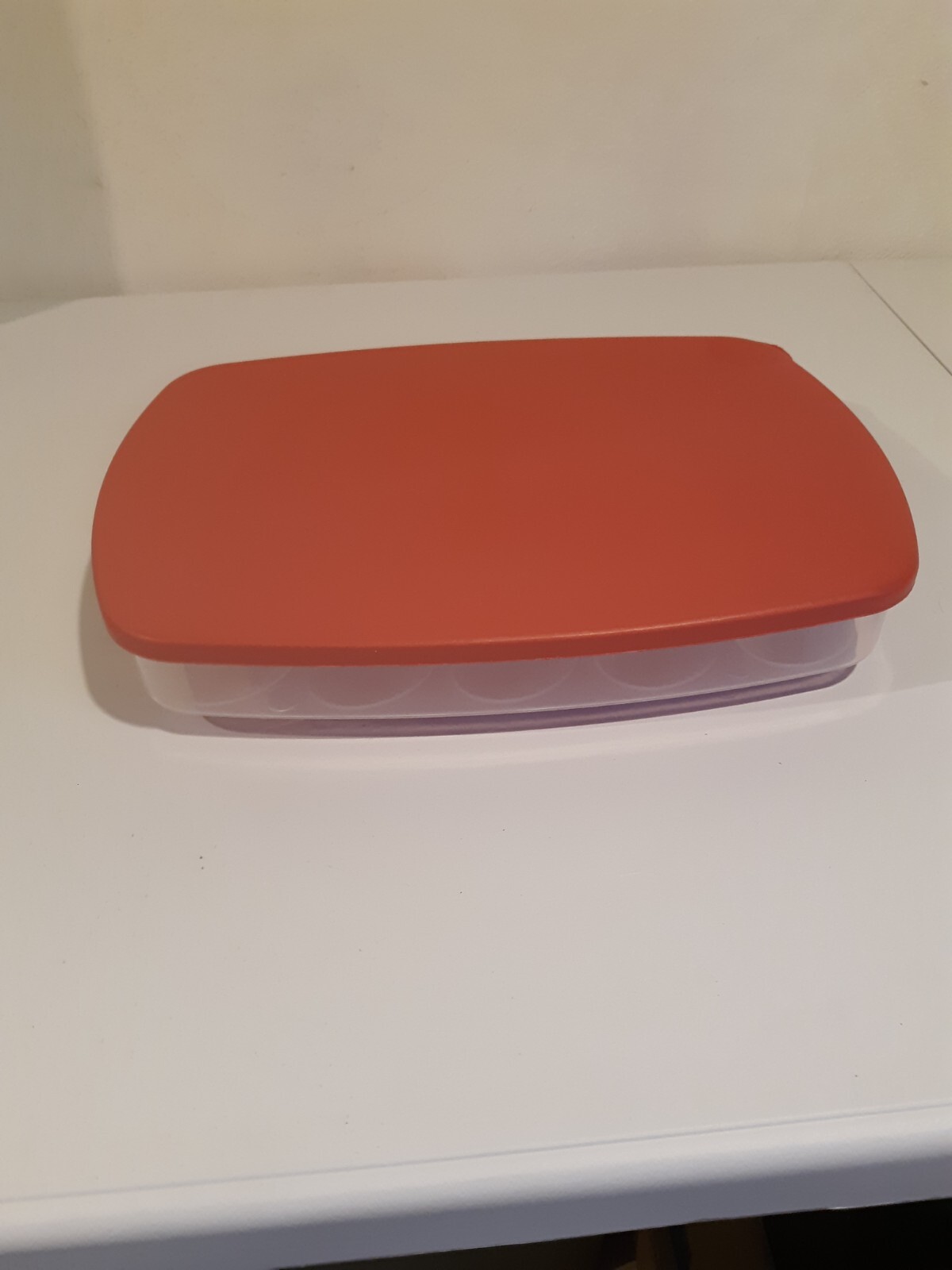 Rubbermaid Deviled Egg Container #0070 Sheer w/ Red Lid #7, Holds 20 eggs VTG