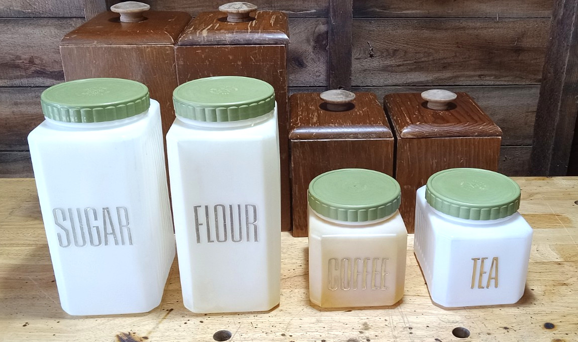 Rare Vintage 3 Bee Plastics Inc. Storage Containers Nested in Wooden Containers