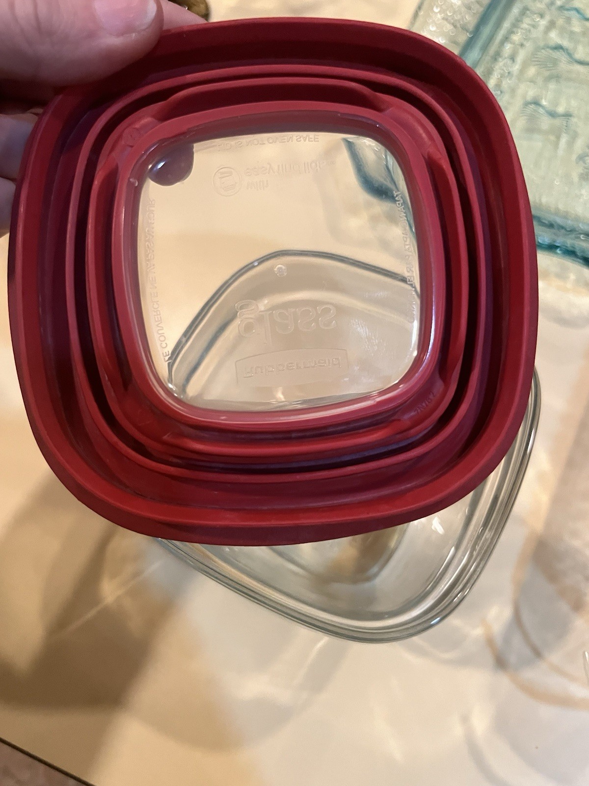 Rubbermaid Glass Container 1.5-cup/354mL 7N61 WITH LID