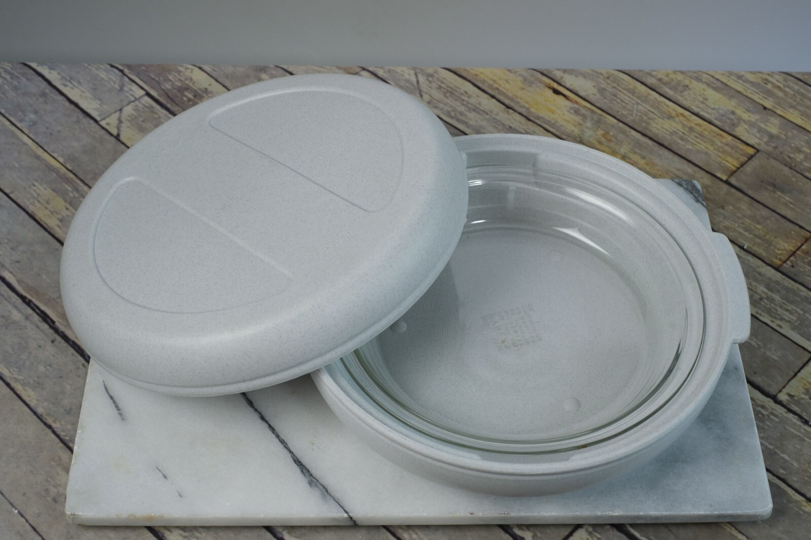ALADDIN TEMPRESERVE Insulated Pie Carrier Server with Pyrex 9″ Glass Pie Dish