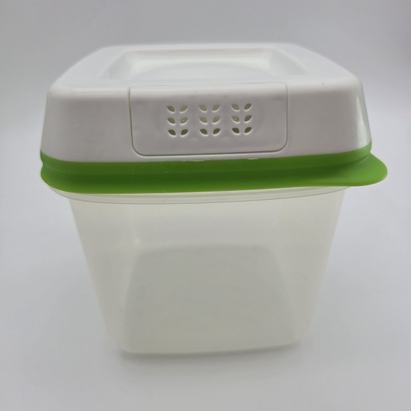 Rubbermaid FreshWorks Containers Produce Saver Vented Lids 6.3 Cups Set Of 2