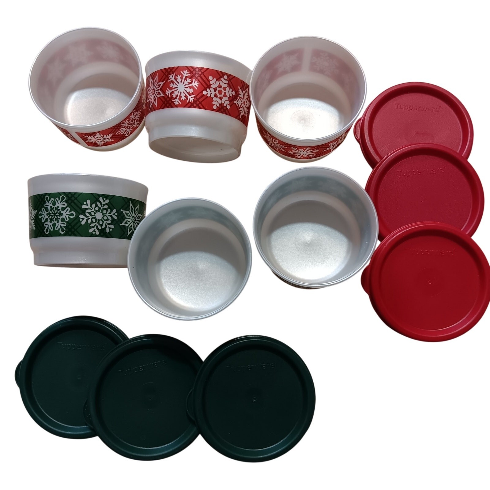 Tupperware Snow Place Like Home set, 4 oz. 3 Red & 3 Green w Lids NEW *Set of 6″