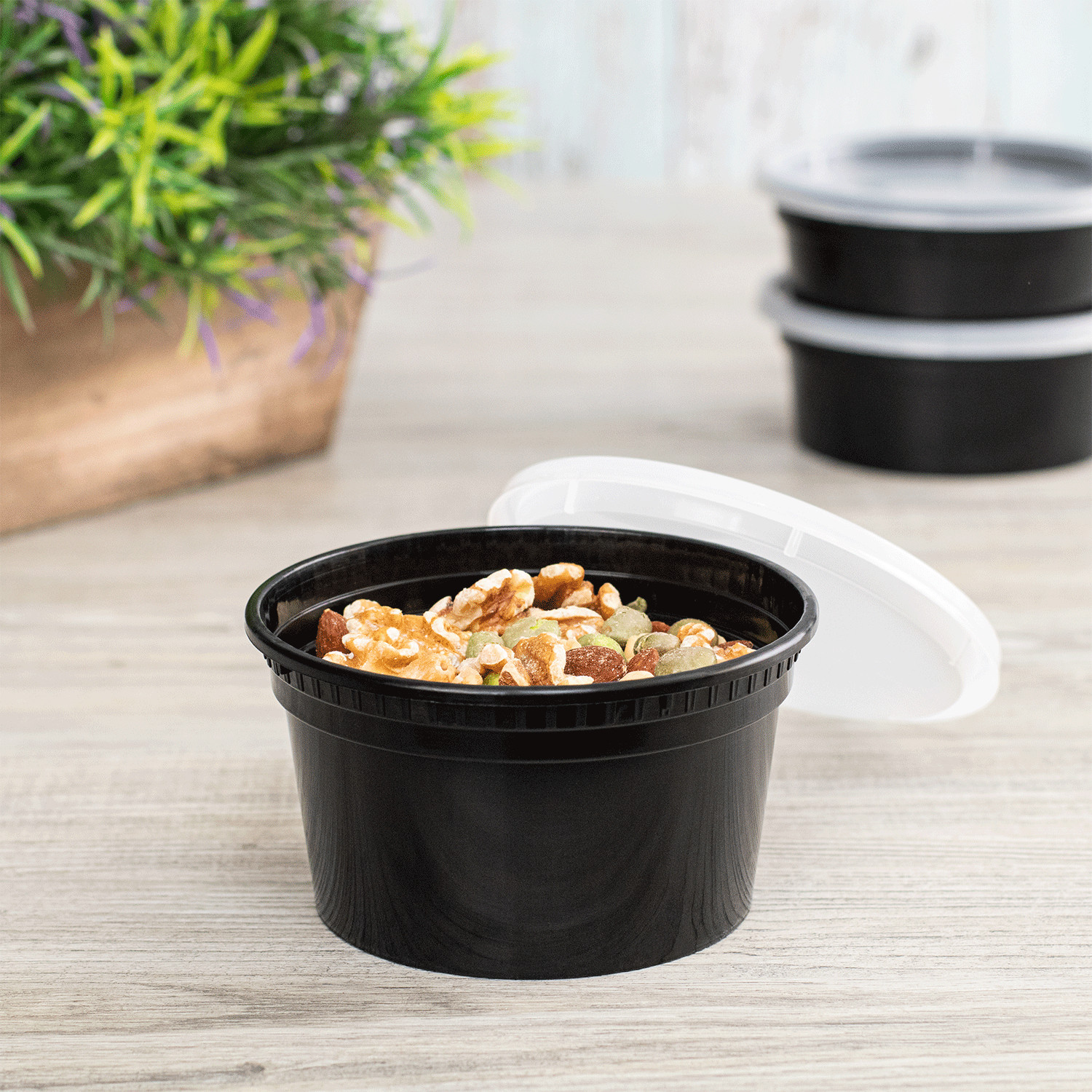 Karat 12 oz Black PP Injection Molded Round Deli Containers with Lids – 240 Sets