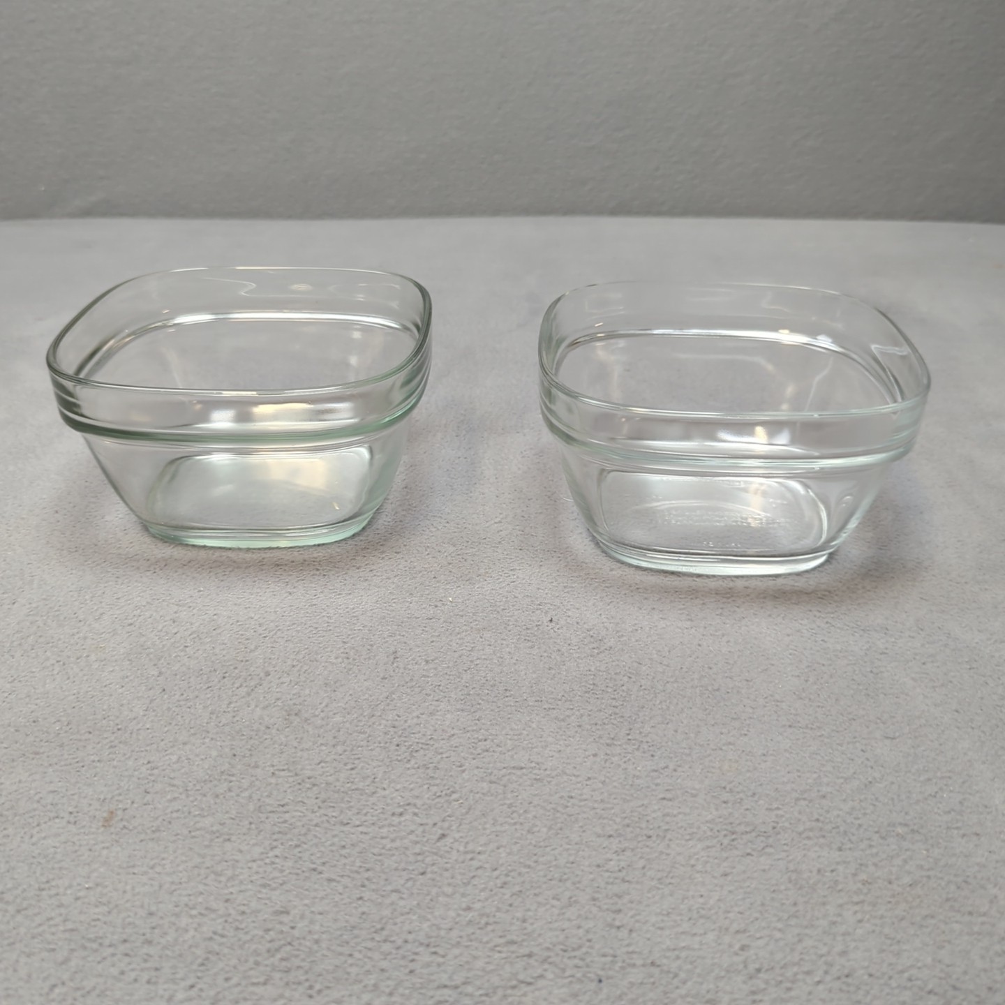 2 – Rubbermaid 4 Cup Glass Food Storage Container Square Bowl 7N68 No Lids