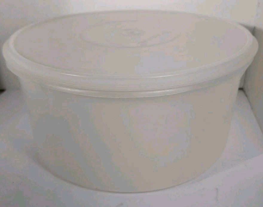 Tupperware LARGE Bowl With Lid. Vintage. Clear Color. 1990’s Cira #255-1 Rare