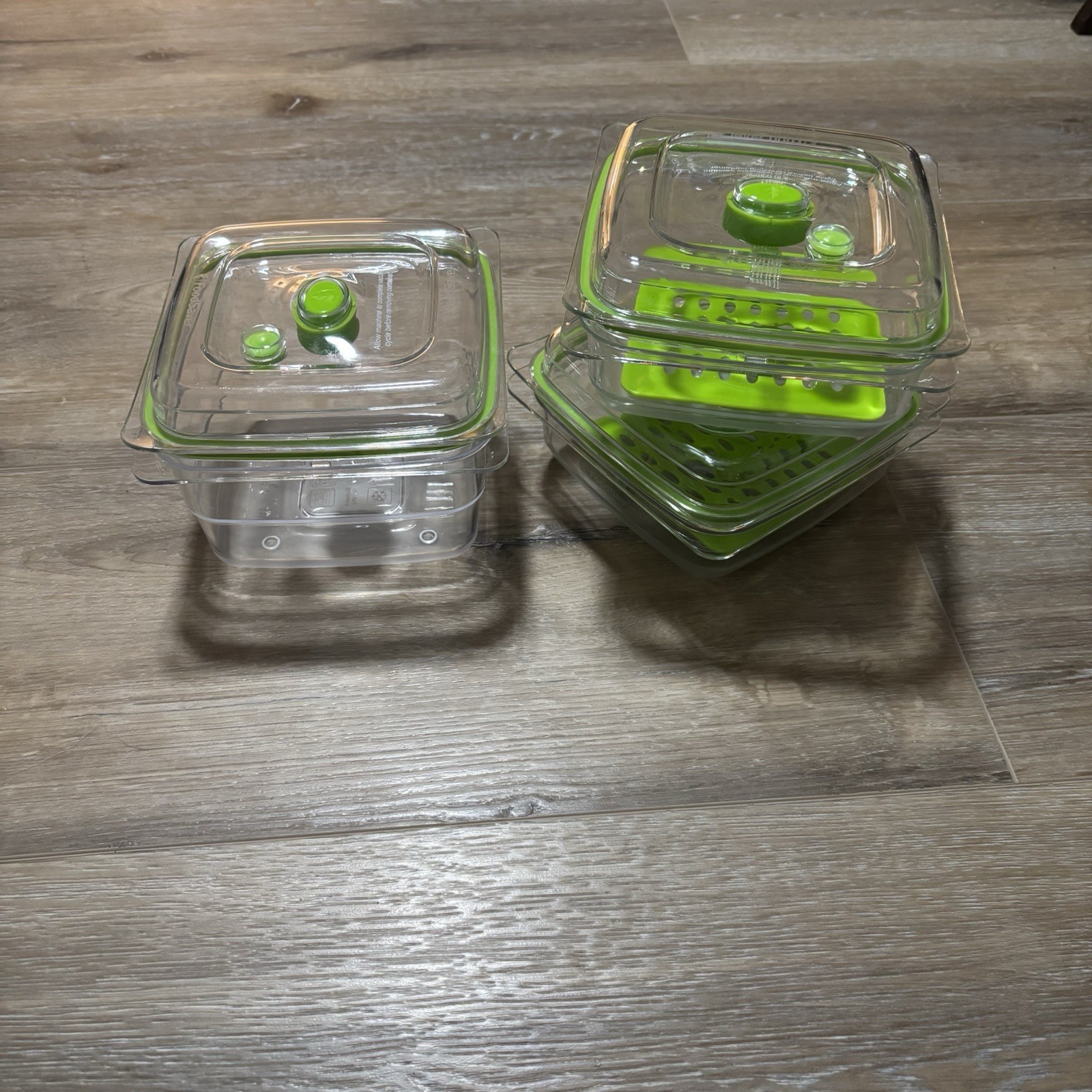 FoodSaver Vacuum Sealed Fresh Containers Set: 5 Cup and 2 – 3 Cup with Lids