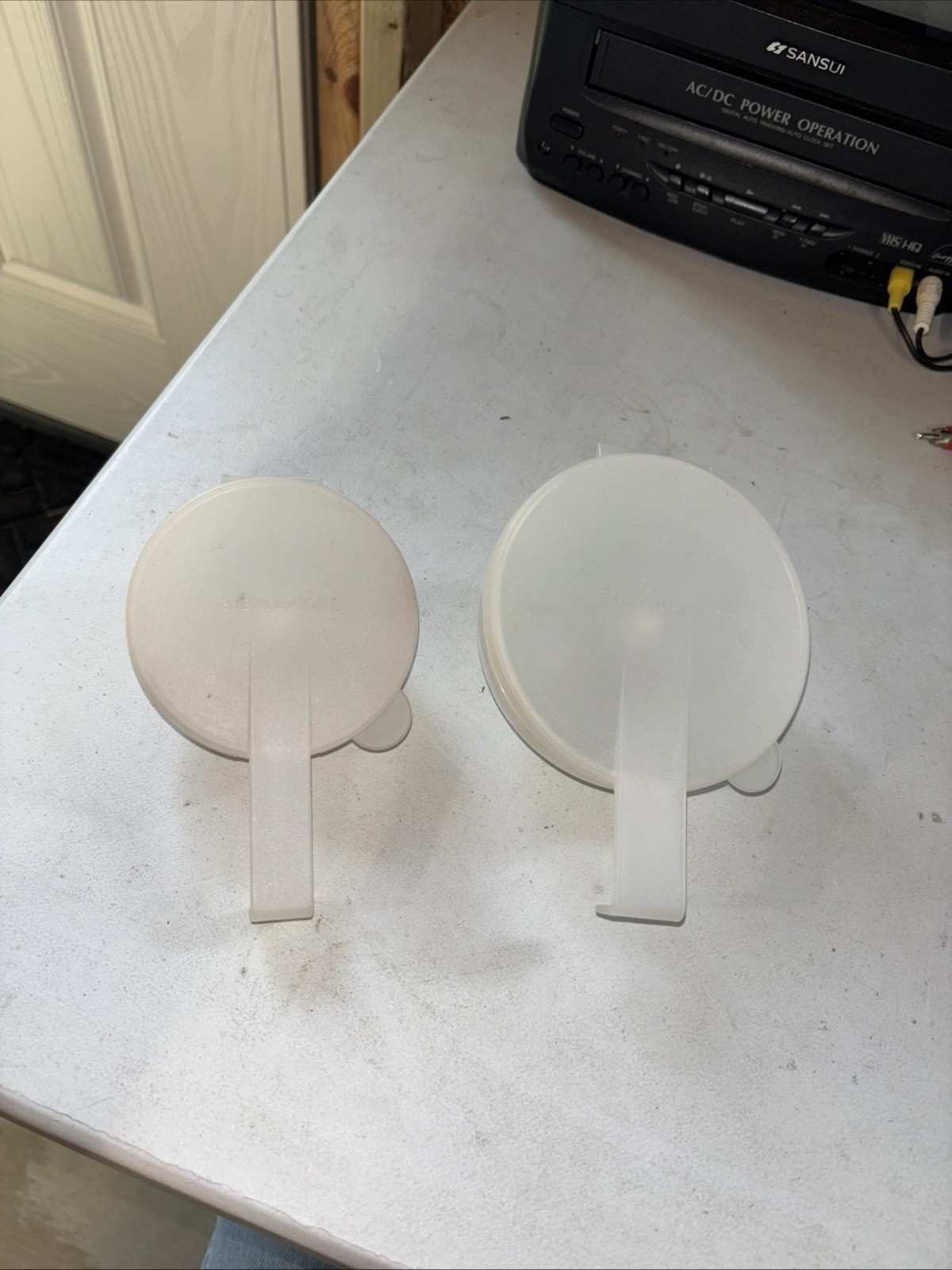 Pair Tupperware Forget-Me-Not Clear Onion Tomato Keepers Set Of 2
