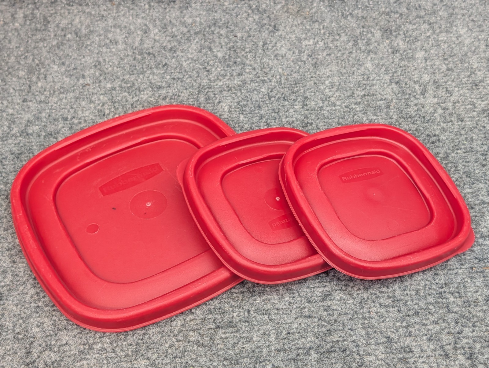 Rubbermaid Food container Easy Find Red Square Replacement Lid 7J58 7J64