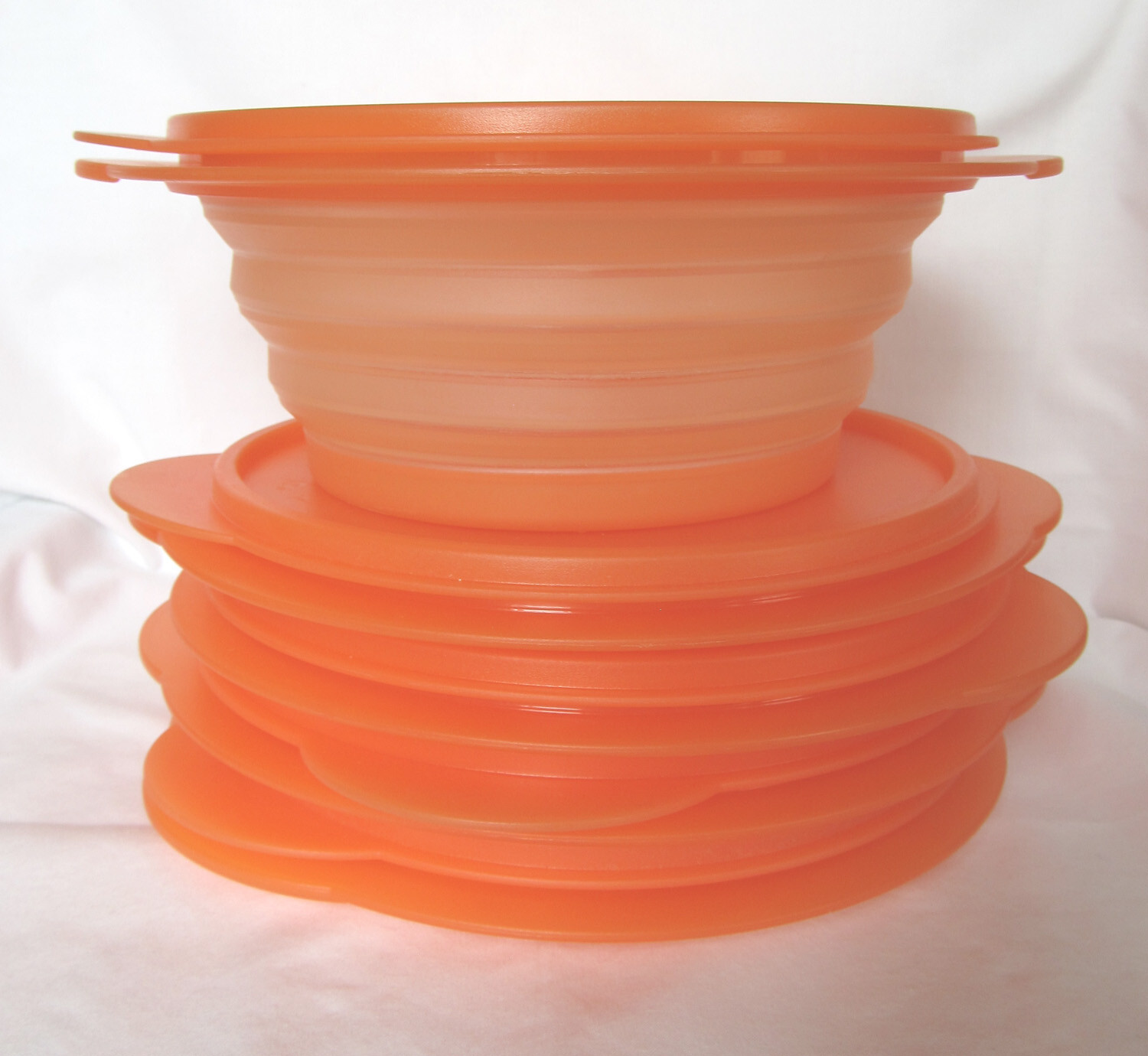 Set of 5 Tupperware 5453A Flat Out Orange Collapsible Bowls 4 Cups w/ Lids/Seals