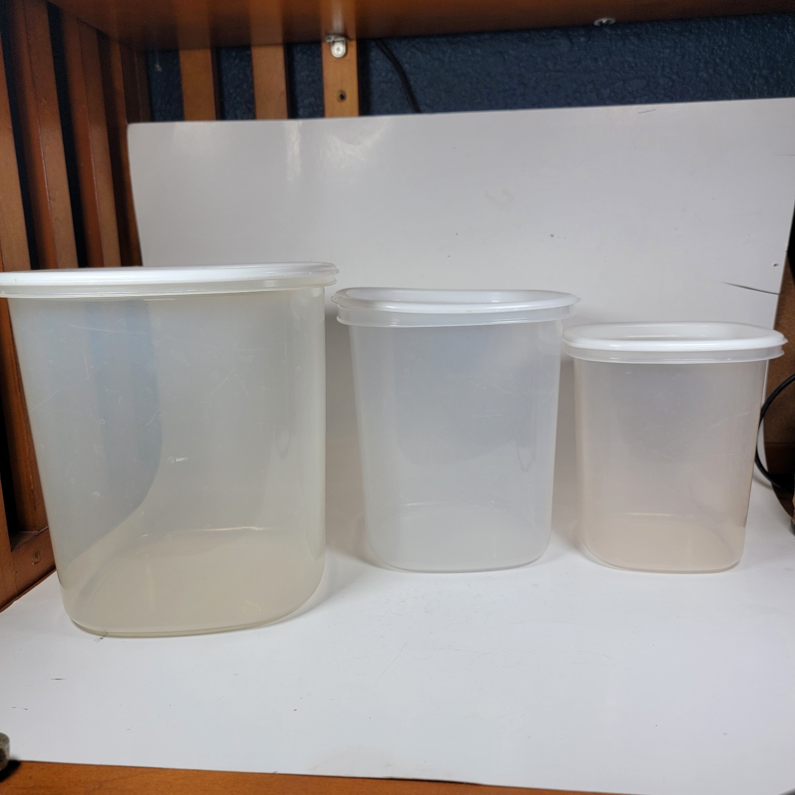 Rubbermaid 6 Cup Servin Saver #5 6 7 Sheer Square Canister Storage White Lid