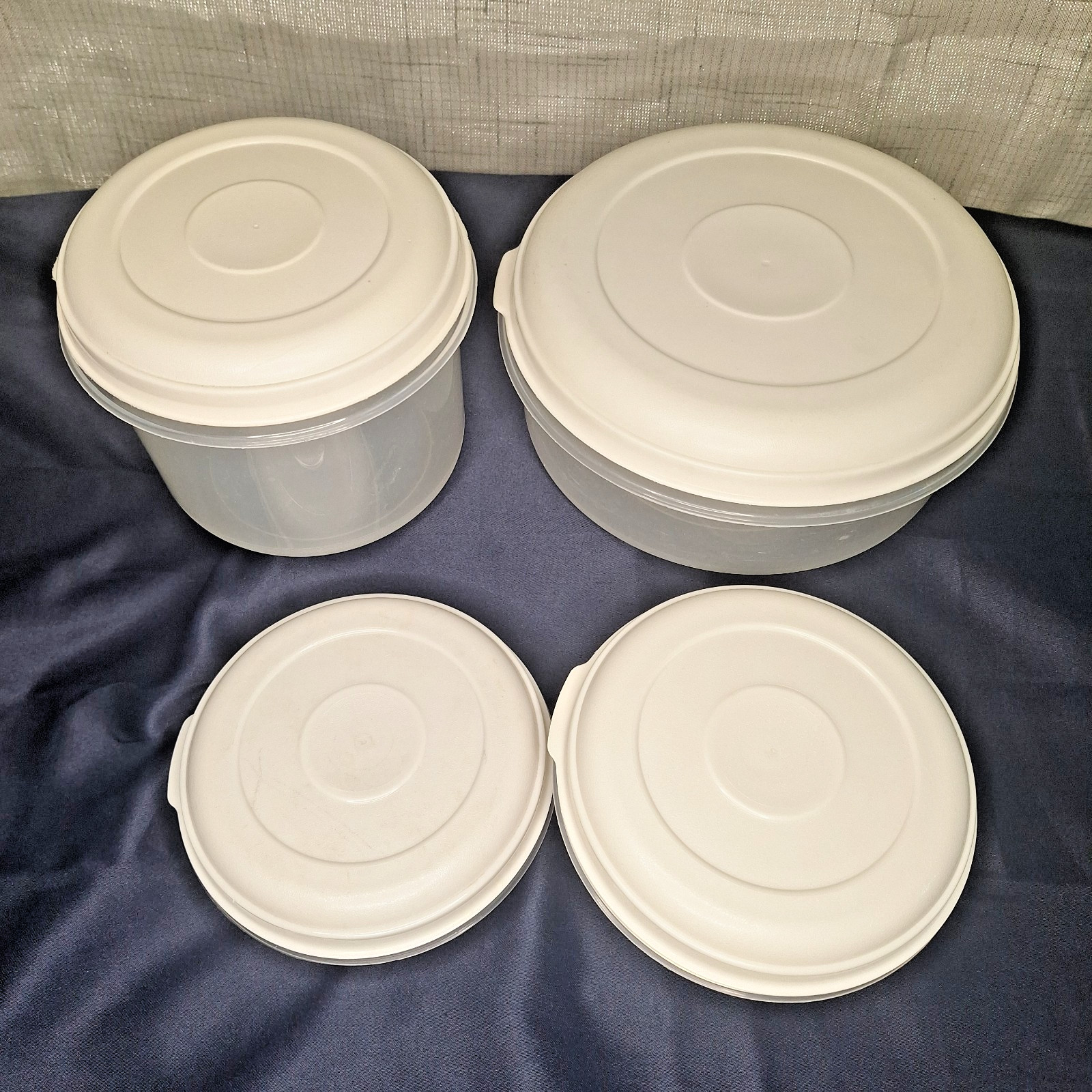 Lot 4 Rubbermaid Servin Saver Round #2 #4 #8 Storage Containers Almond Lids