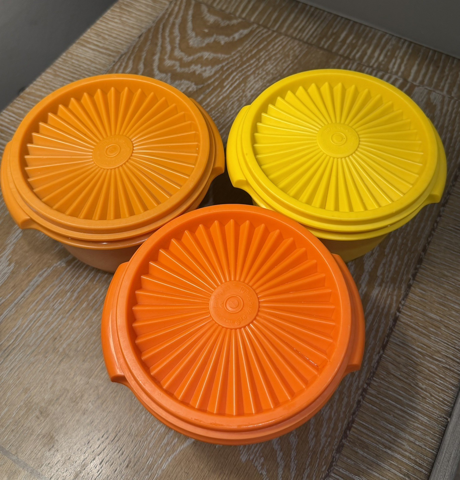 Vintage TUPPERWARE 20 oz SERVALIER Bowls #886 & Instant Seals #812 Set of (3)