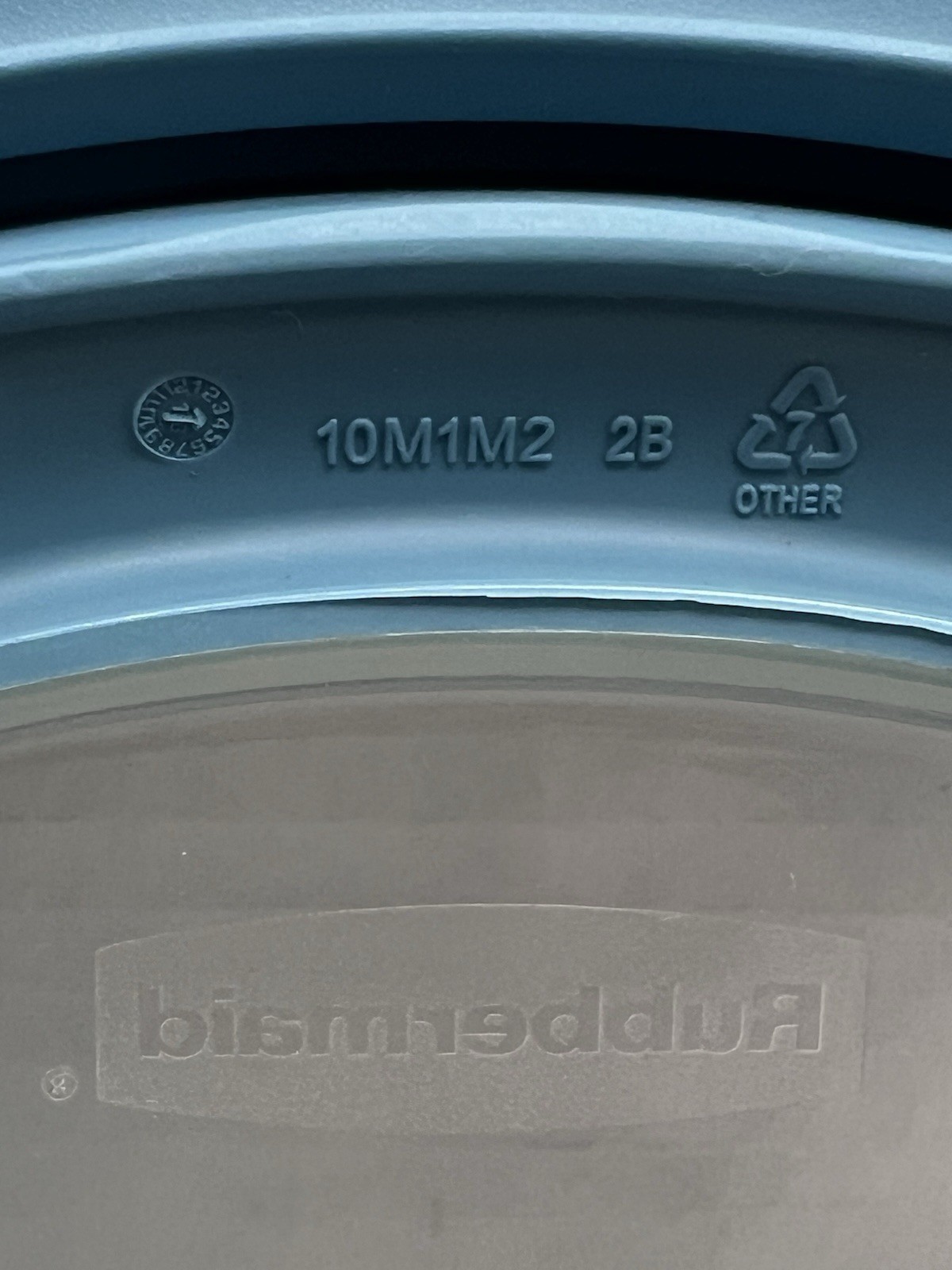 Rubbermaid Premier Square Blue Food Storage Replacement Lid 10M3M4/10M1M2