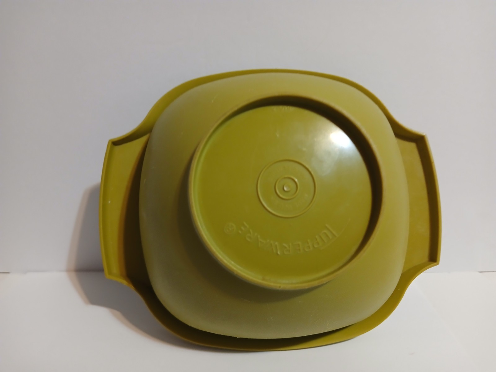 Vintage Tupperware Avocado Green Square Serving Bowl No Lid 840-8