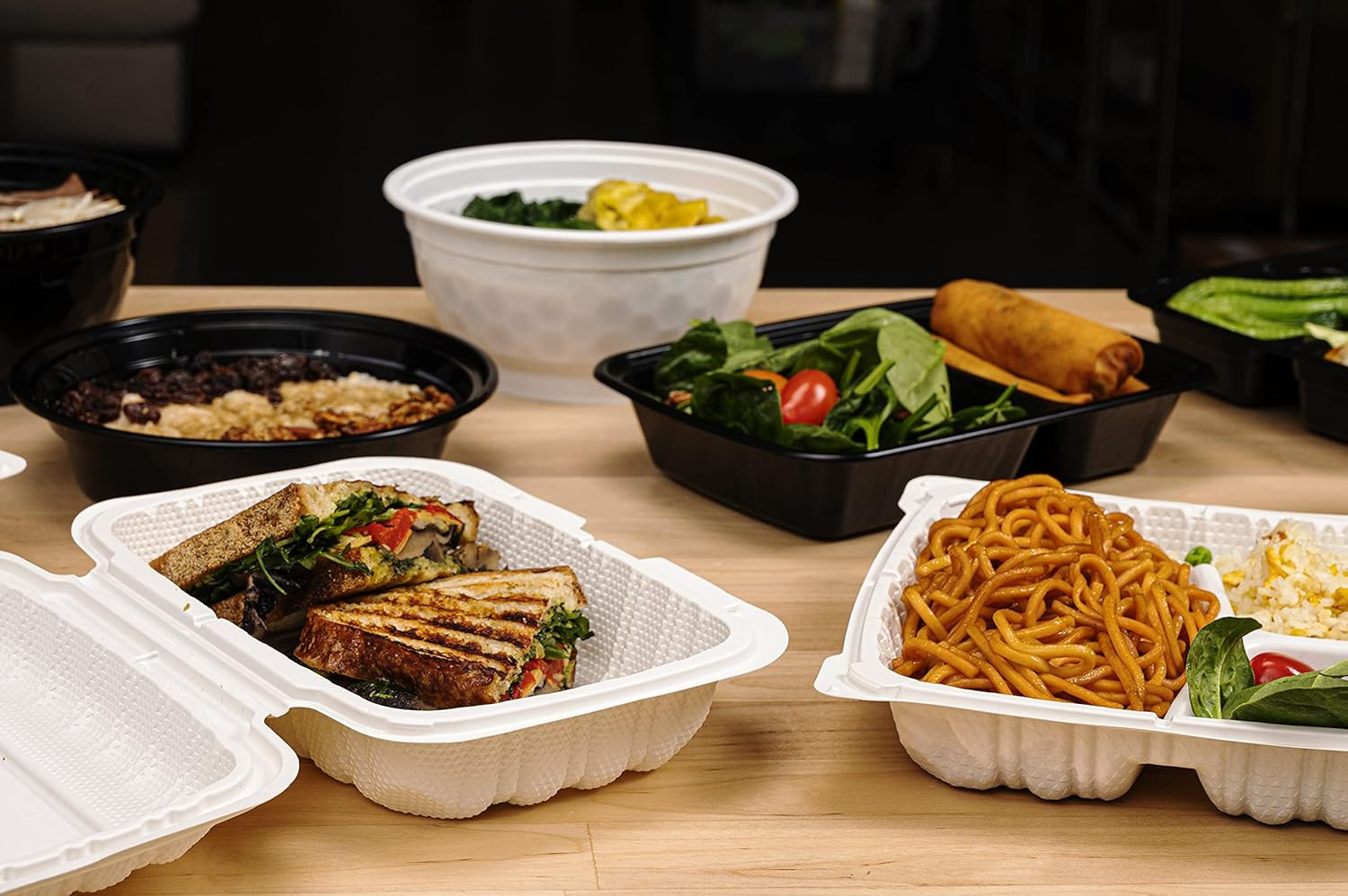 TIYA Food Containers – 32 Oz Bulk 150 Pack with Lids – Plastic Compartment To-Go