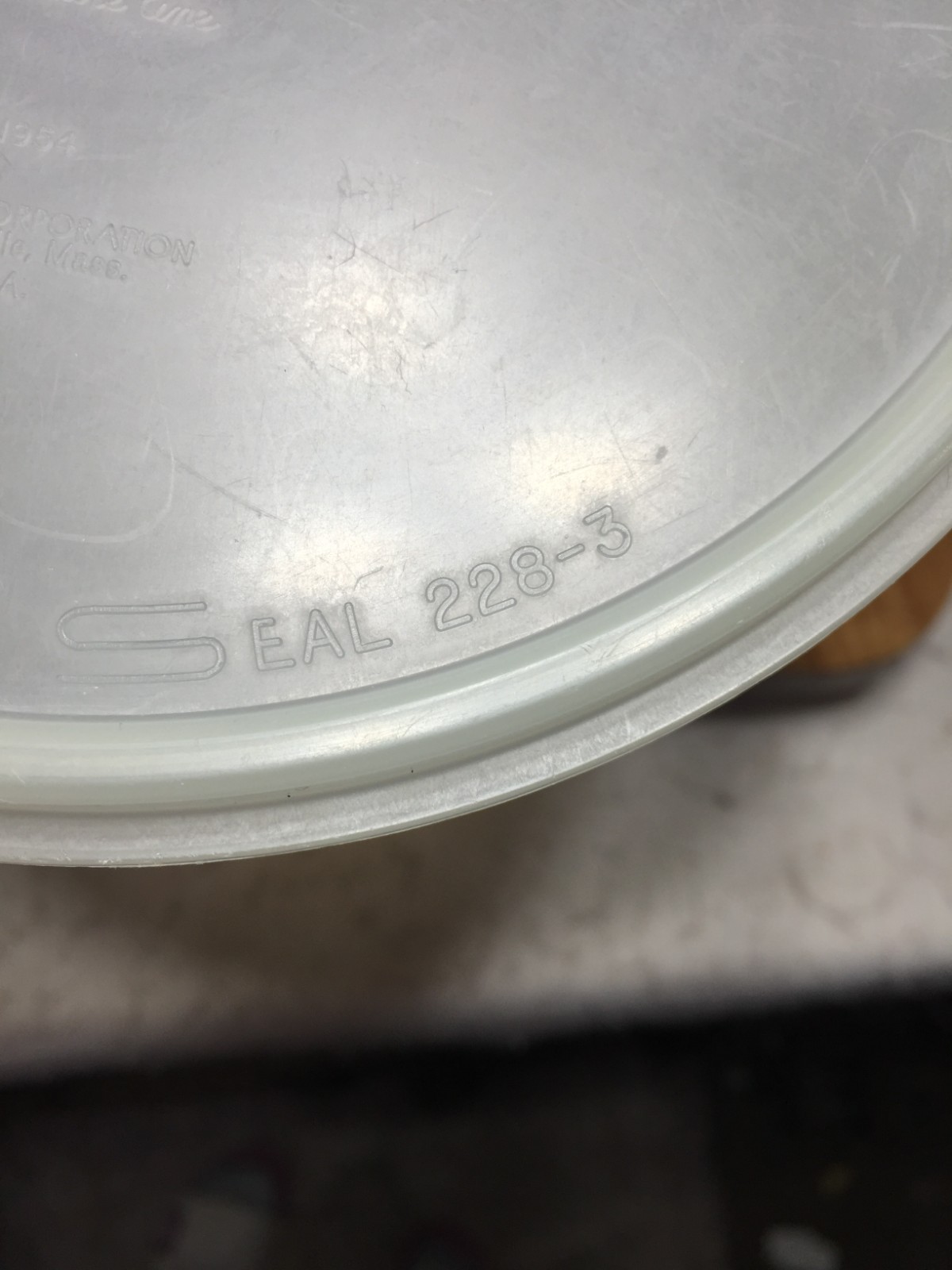 VTG Tupperware Canister Clear 265-6 With Clear Lid 228-3