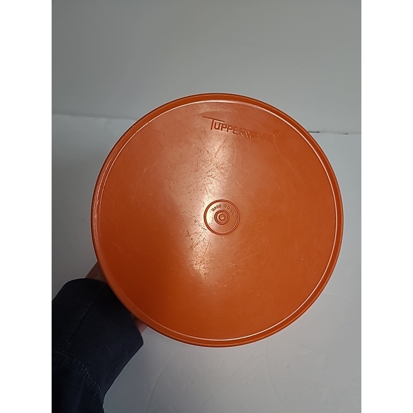 Tupperware Servalier Orange Canister with Sealing Lid Vintage 3″ tall