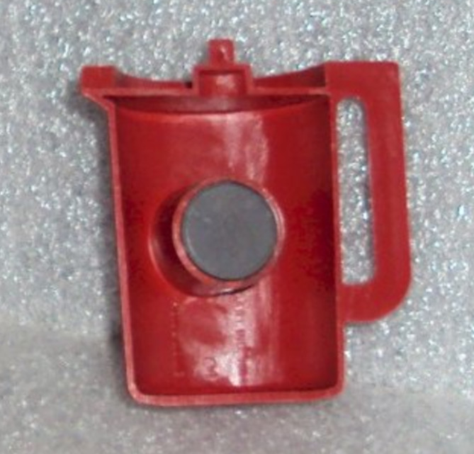 Rare Collectible Tupperware Push Button Pitcher Refrigerator Magnet Cranberry