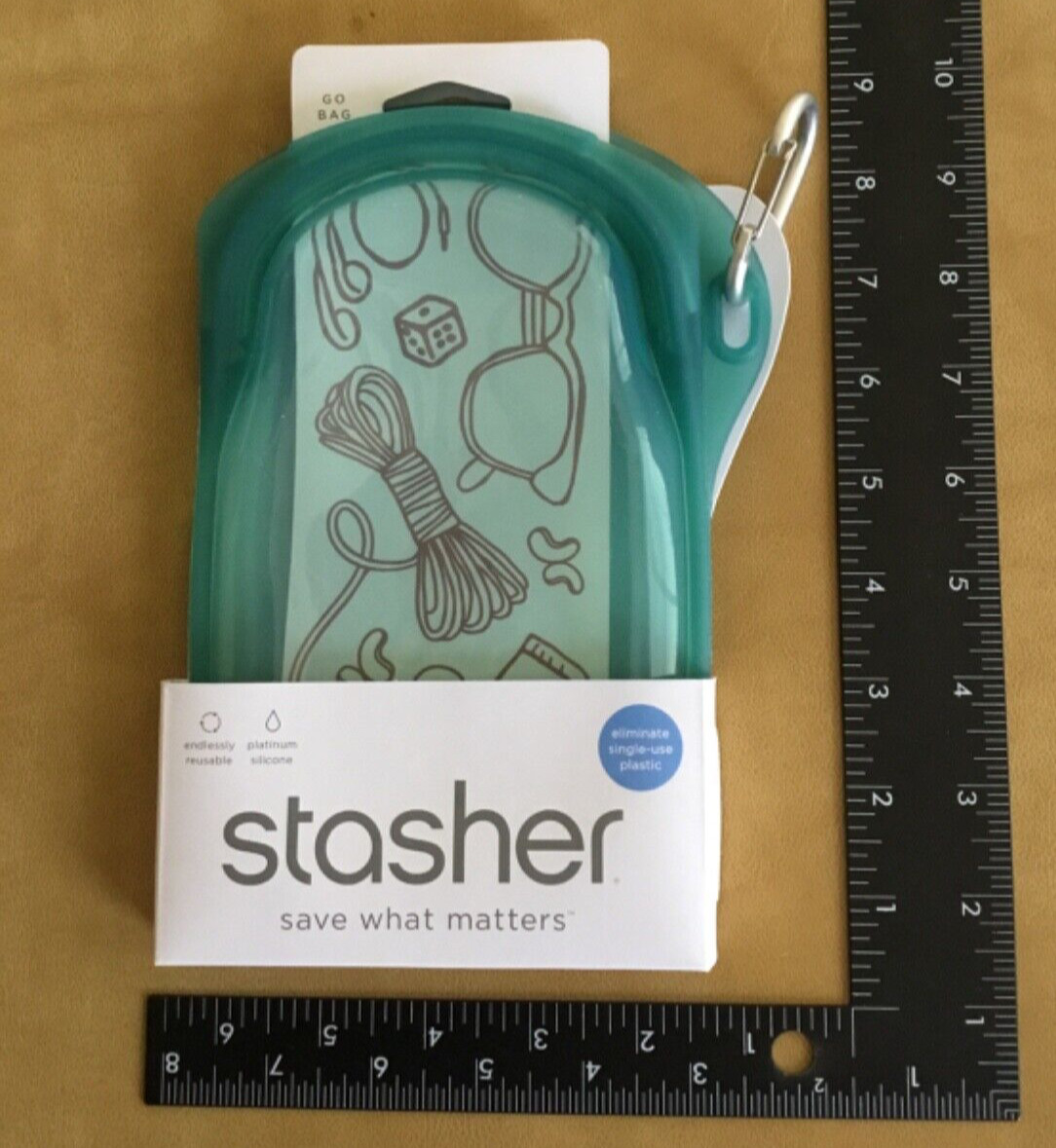 Stasher Go Bag 18 Fl Oz Waterfall With Carabiner Multi Use Storage NEW FREE SHIP