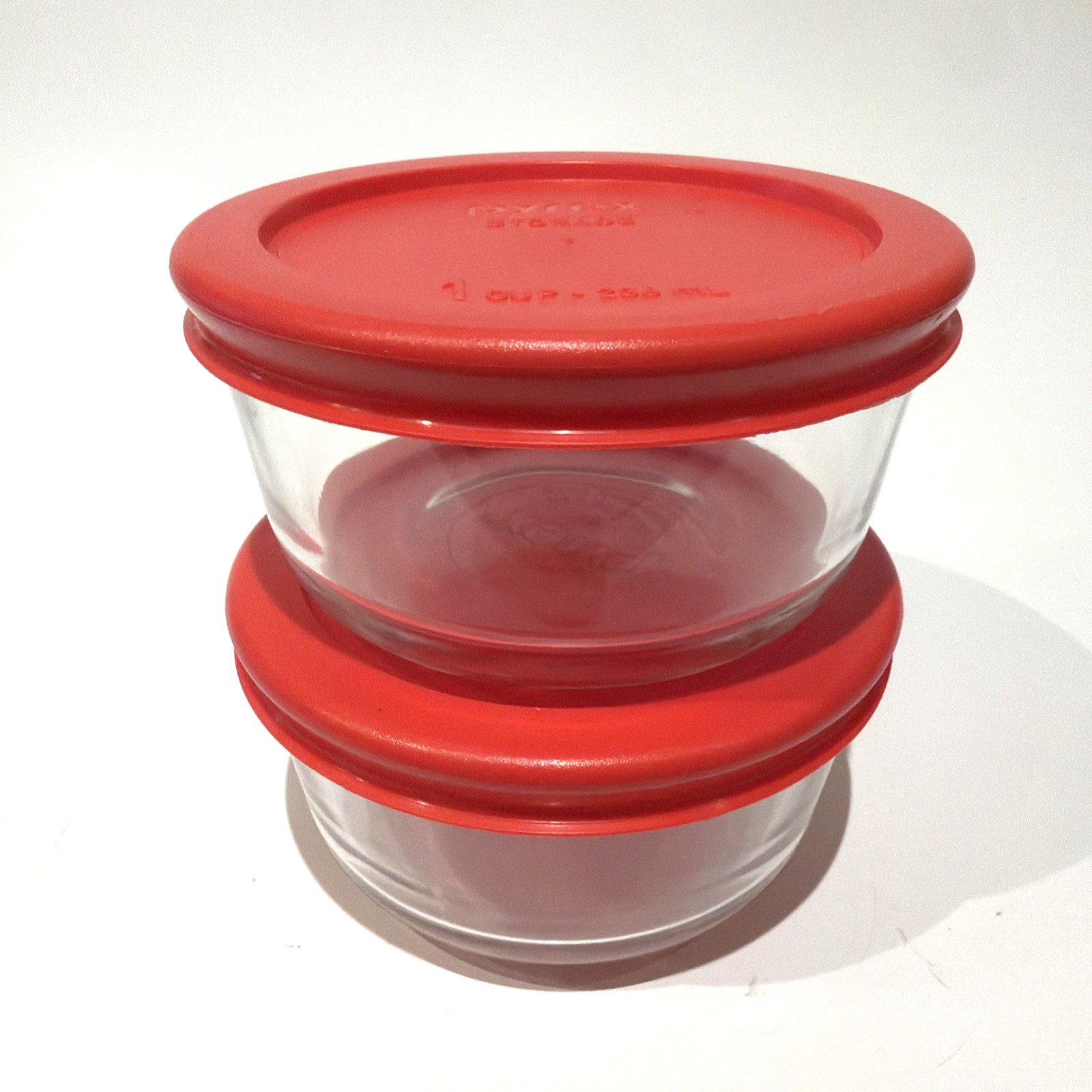 Pyrex 7202 1-Cup Glass Storage Bowls w/ 7202-PC Poppy Red Plastic Lids – 2 Pack