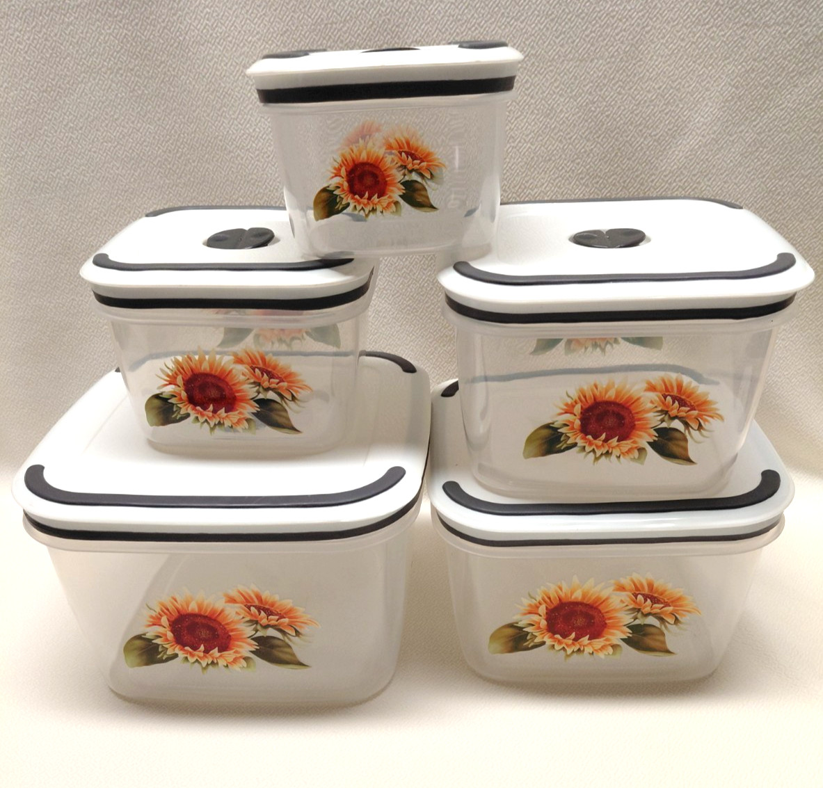 5 Sunflowers Theme Square Plastic Food Storage Containers set w/ Lids Airtight