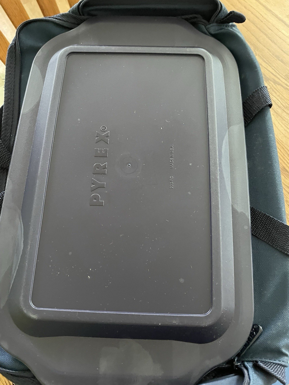 Pyrex Portables 5-Piece 3L Food Carrier Set Blue Glass Dish Snap Lid Bag
