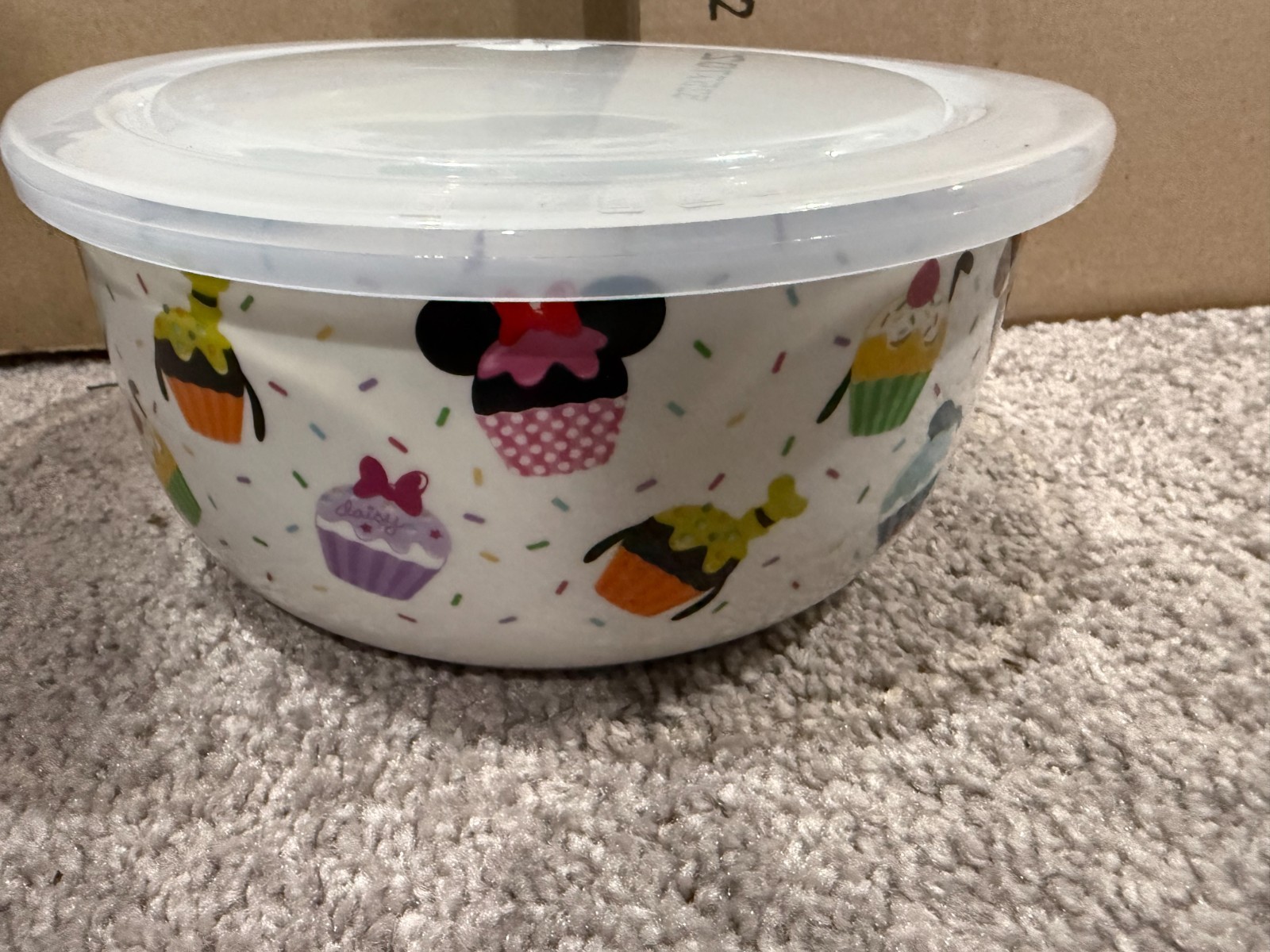 1 Disney Cupcake Mickey Mouse Ceramic Container w/ Lid Brand New LARGE ZRIKE