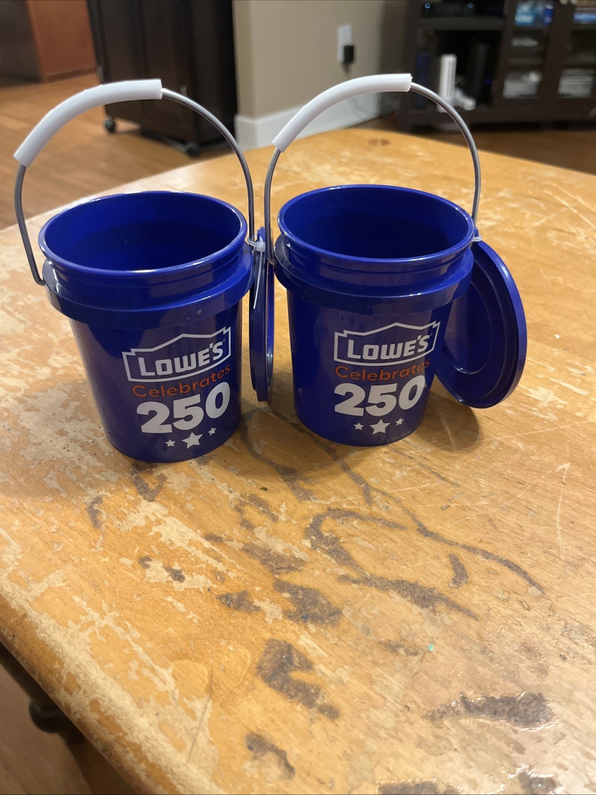 Lowe’s 250 Americana Blue Mini Bucket with Lid