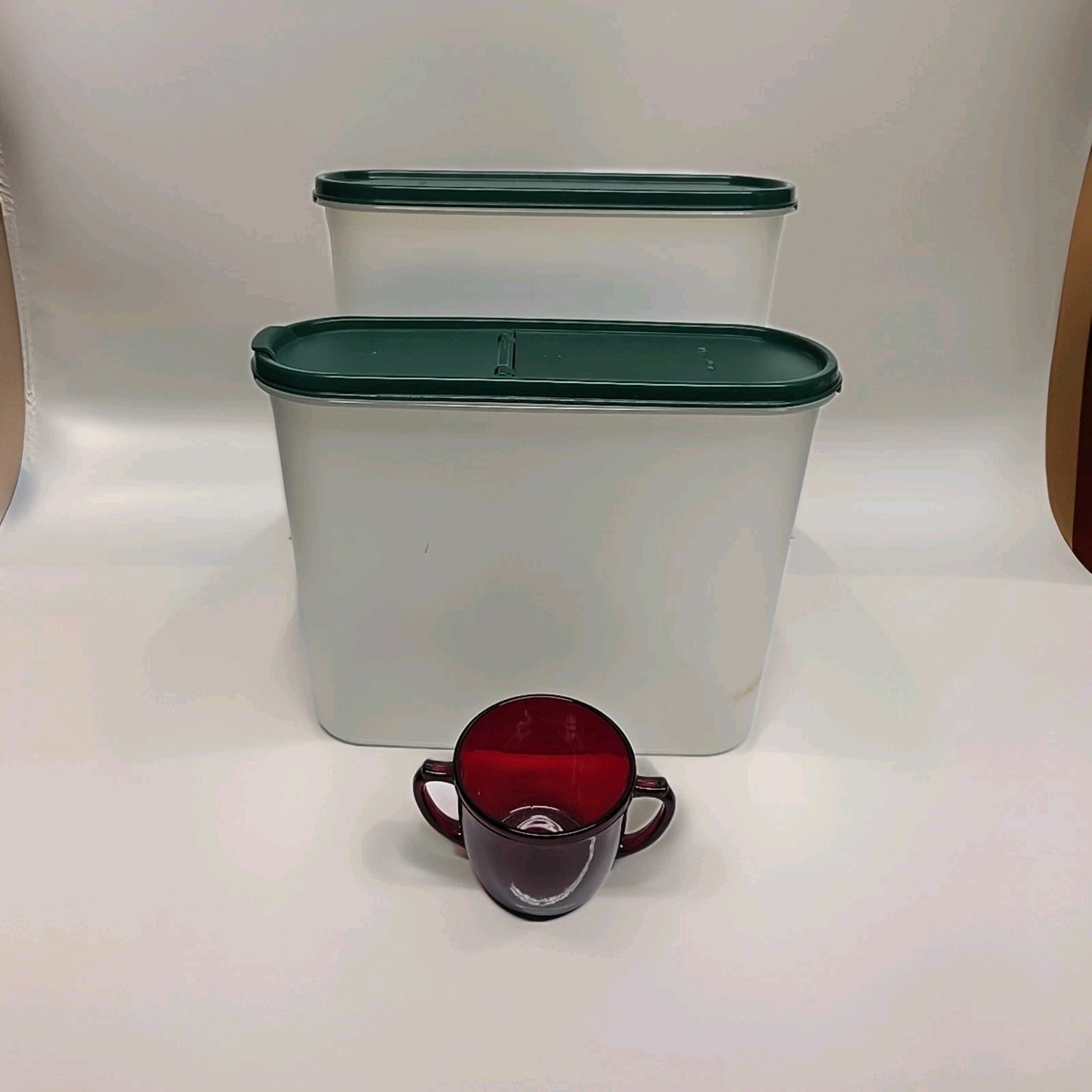 2-Tupperware Modular Mates Grn Lids #4 #5 Size Super Oval Great Condition