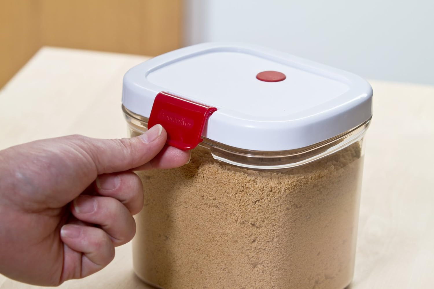 Prepsolutions Brown Sugar Keeper with Airtight Seal and Terra Cotta Disc for Moi