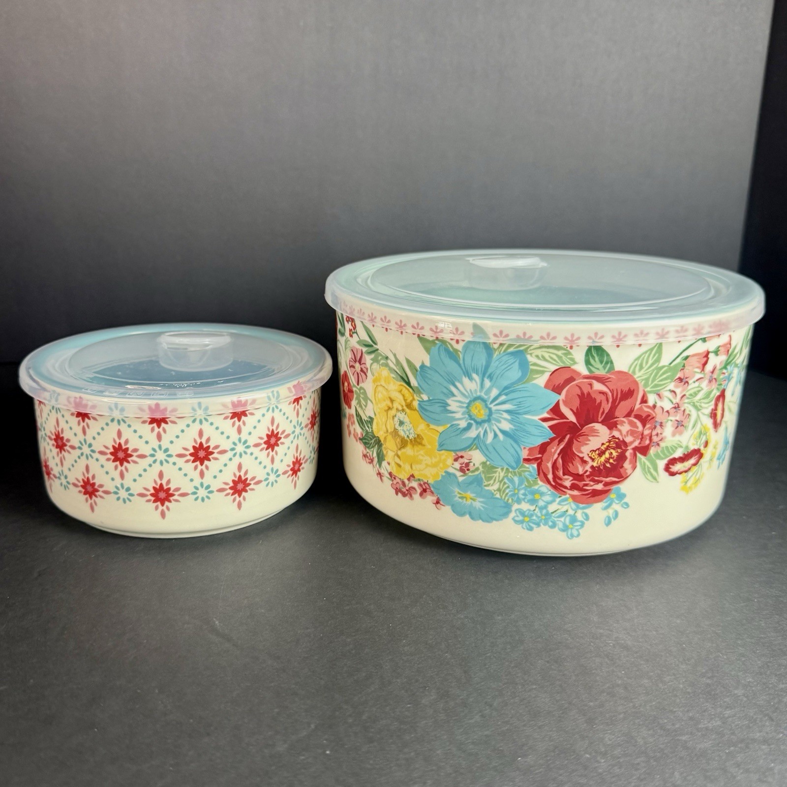 2 Pioneer Woman Stonebare 7/5” Dia Food Storage Container w/Lid BRILLIANT BLOOMS
