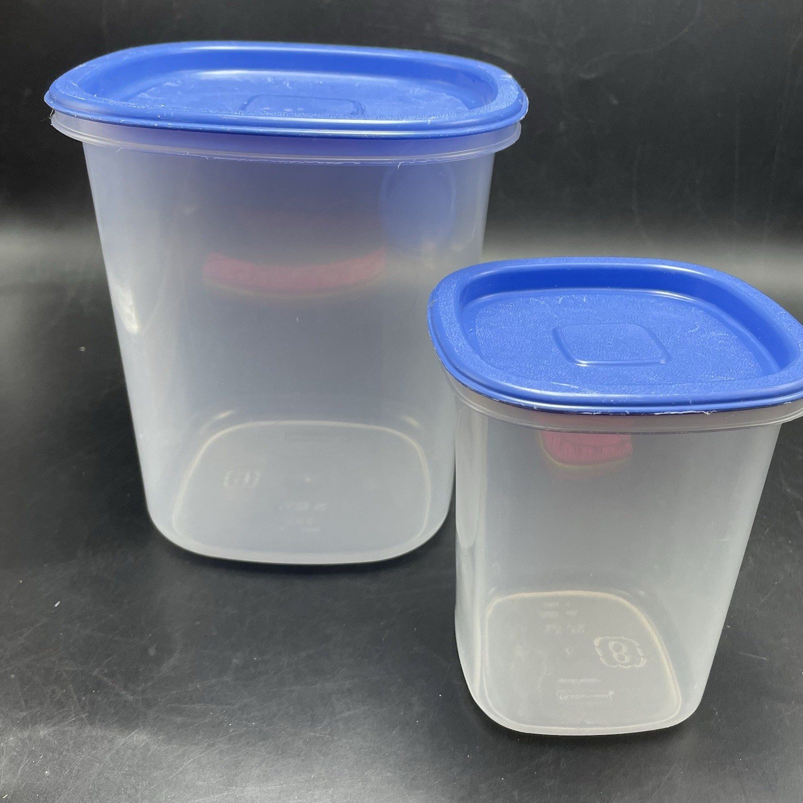 2 Vtg Rubbermaid Servin Saver Canisters Clear w Blue Lids #6 #8 3 Qts 1.8 Pts