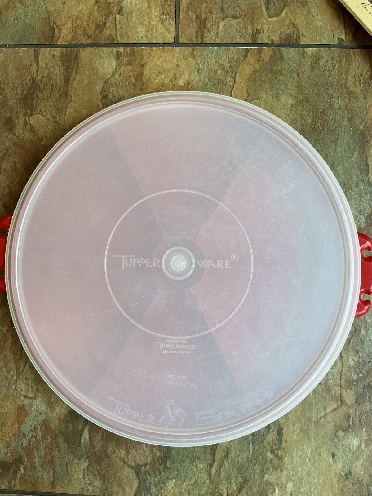 Tupperware Seal 2241 Round Divided Storage Container 3.5L Snap Lid 2pc Red