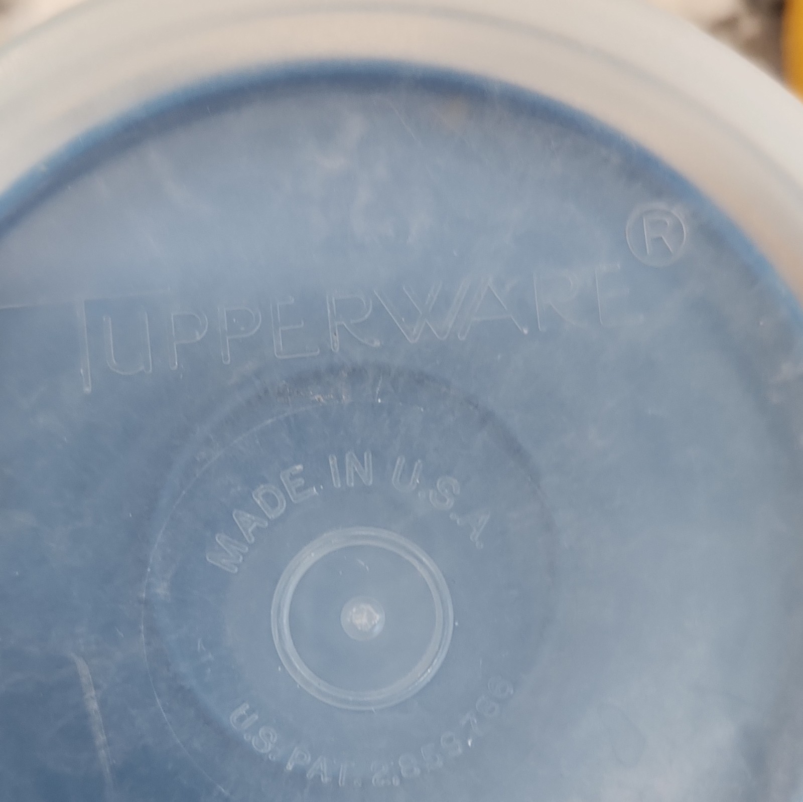 Tupperware 5 oz Round Food Storage Set 6pc Snap Lids Green/Blue/Yellow