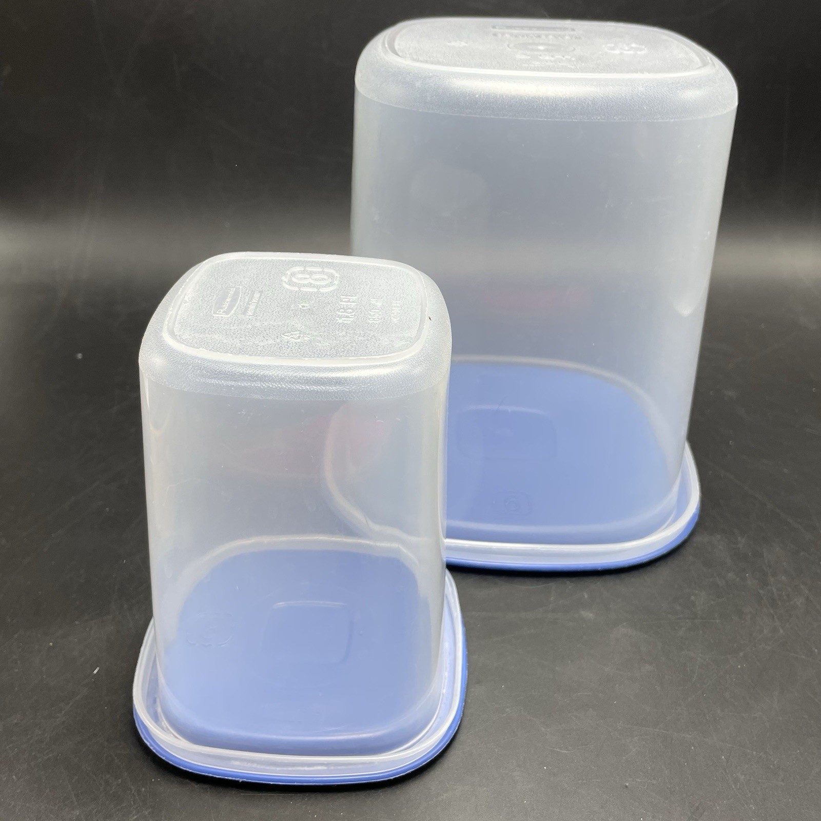 2 Vtg Rubbermaid Servin Saver Canisters Clear w Blue Lids #6 #8 3 Qts 1.8 Pts