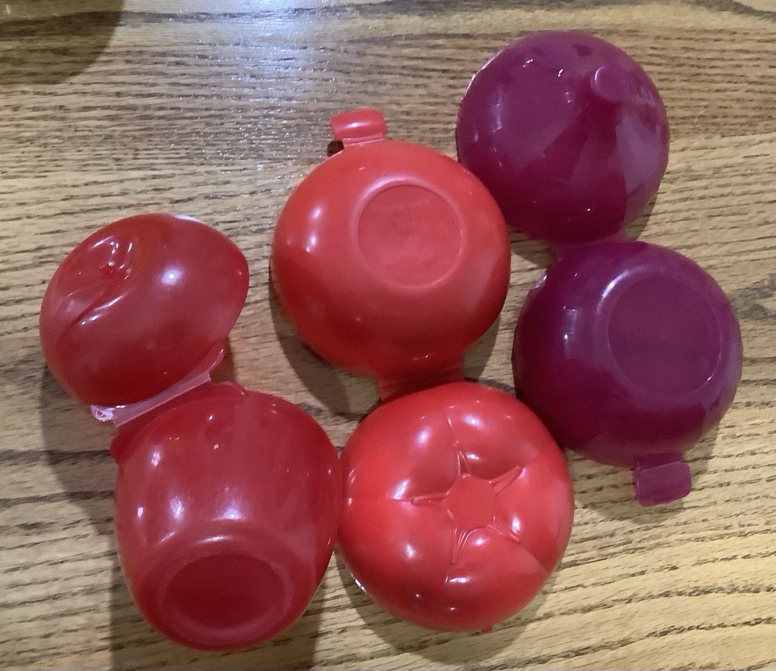Tupperware New Forget Me Not Vegetable Keepers Tomato, Apple & Onion Containers