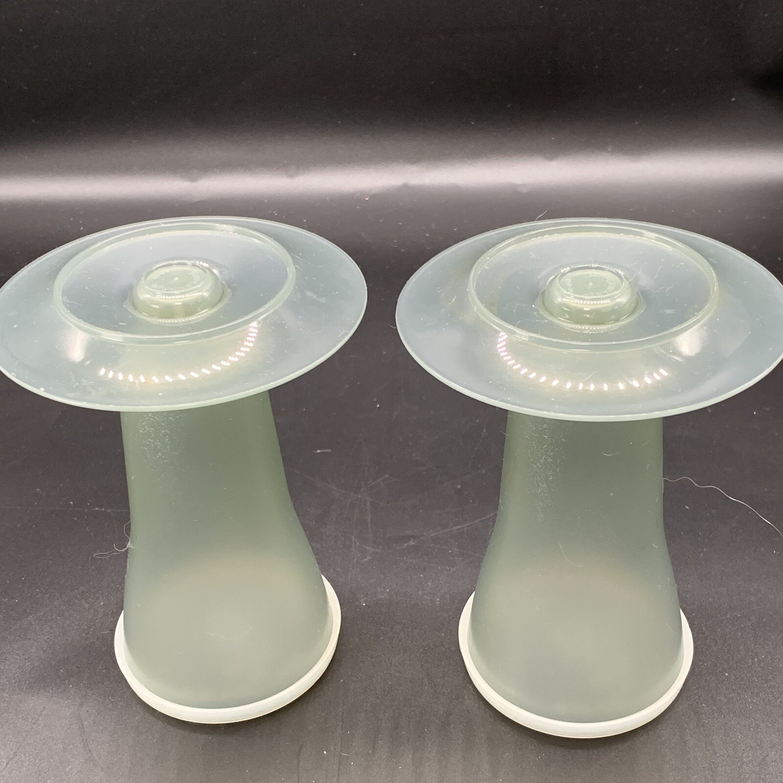 2 Tupperware Gray Dessert Parfait Cups With Lids Pudding Jello Vintage Snack