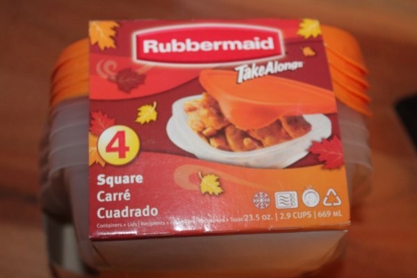 VTG 2 sets NEW Rubbermaid Take Alongs 4 square containers w EZ open Orange lids