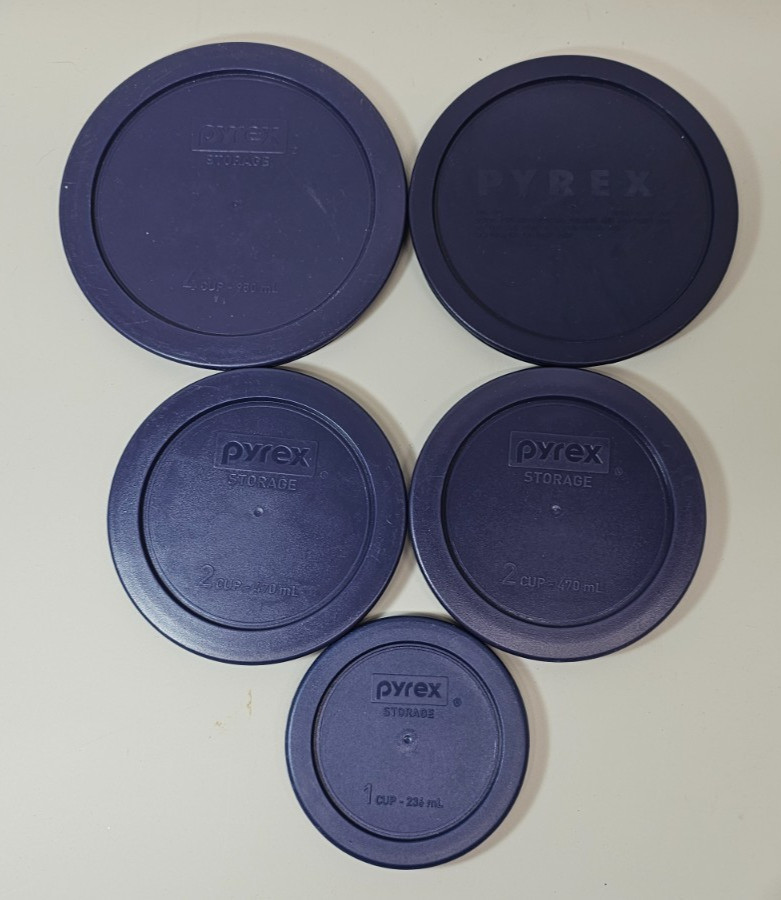 Pyrex Plastic Replacement Dark Blue Lids 7201, 7401, 7200, 7202 Lot of 5