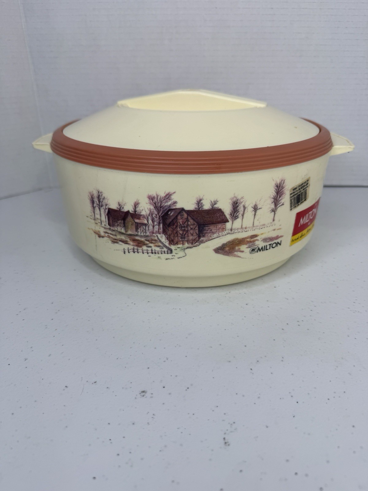 Vintage Milton Milton Convoy insulated casserole Hot dish Naif Barn Farm
