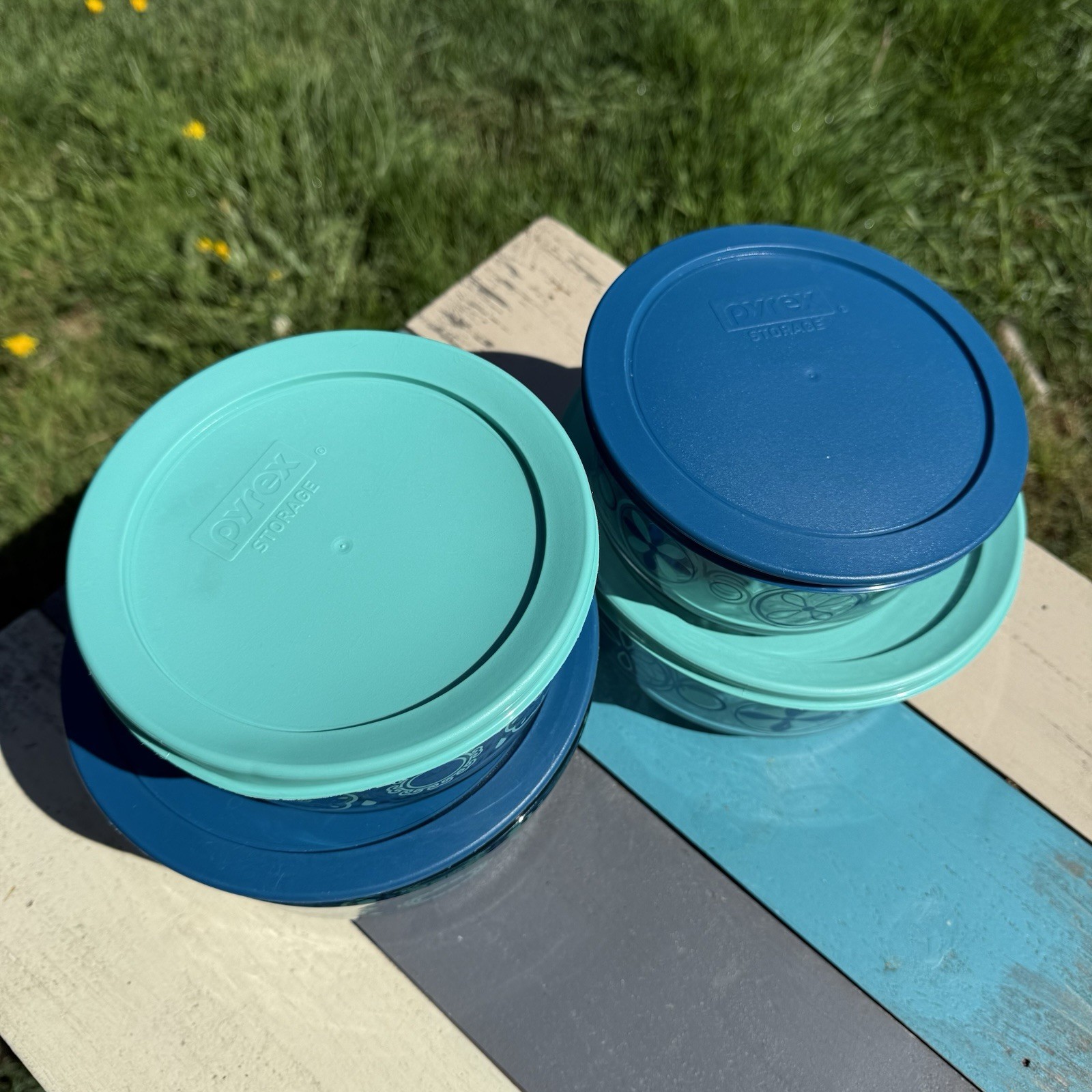 Rare Pyrex Storage Containers With Lids Shades Of Blue