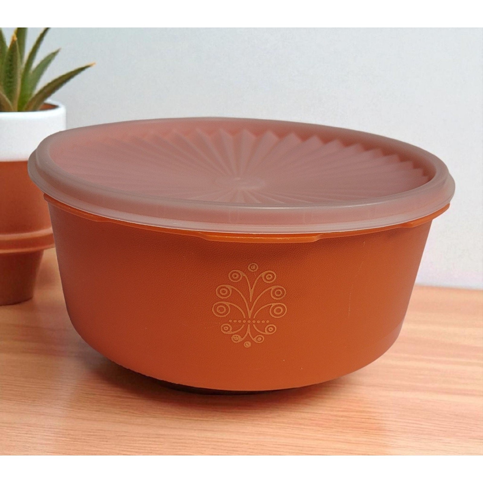 Tupperware Servalier Orange Canister with Sealing Lid Vintage 3″ tall
