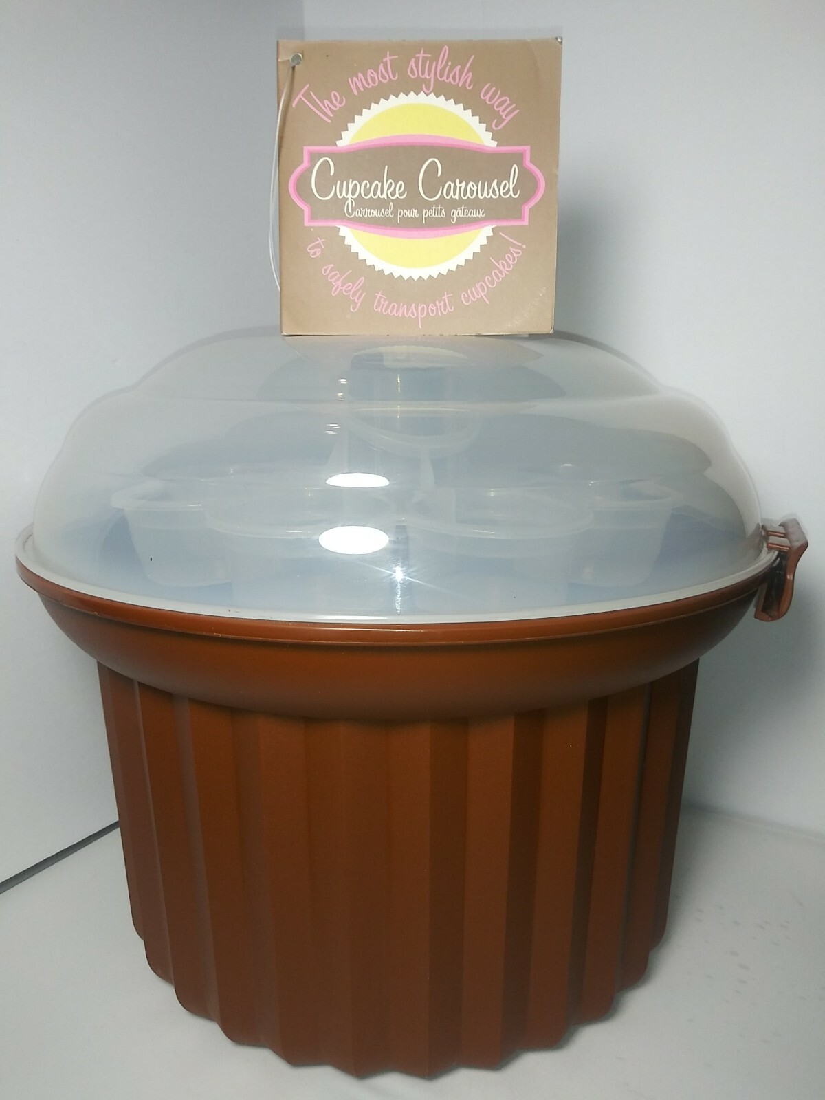 Fox Run 6971 Cupcake Carousel Holds 24 Cupcakes Brown Plastic Travel Carrier NWT