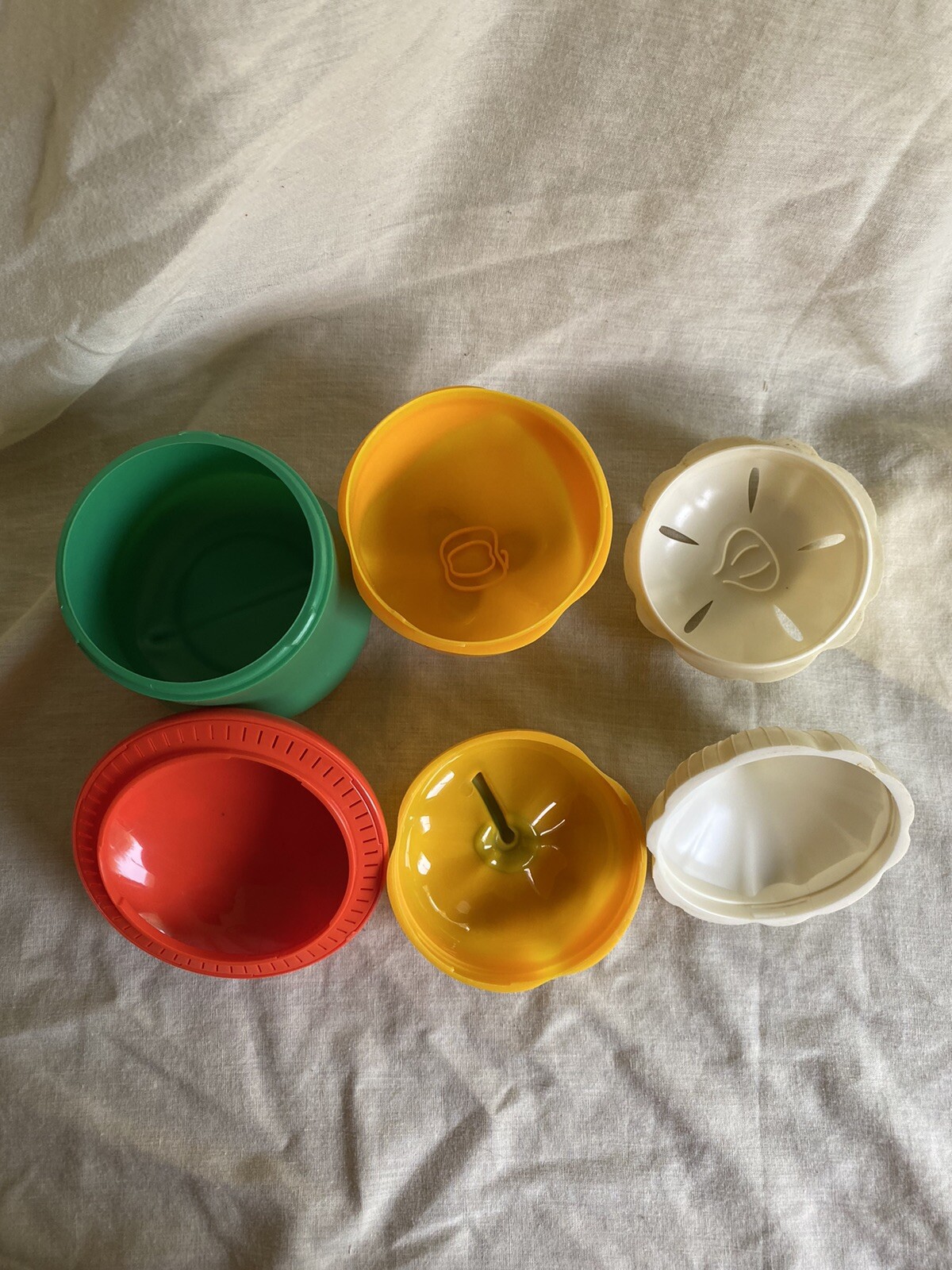 Hutzler Fresh Food Saver Storage Pepper, Mushroom, Onion- Lot Of 3