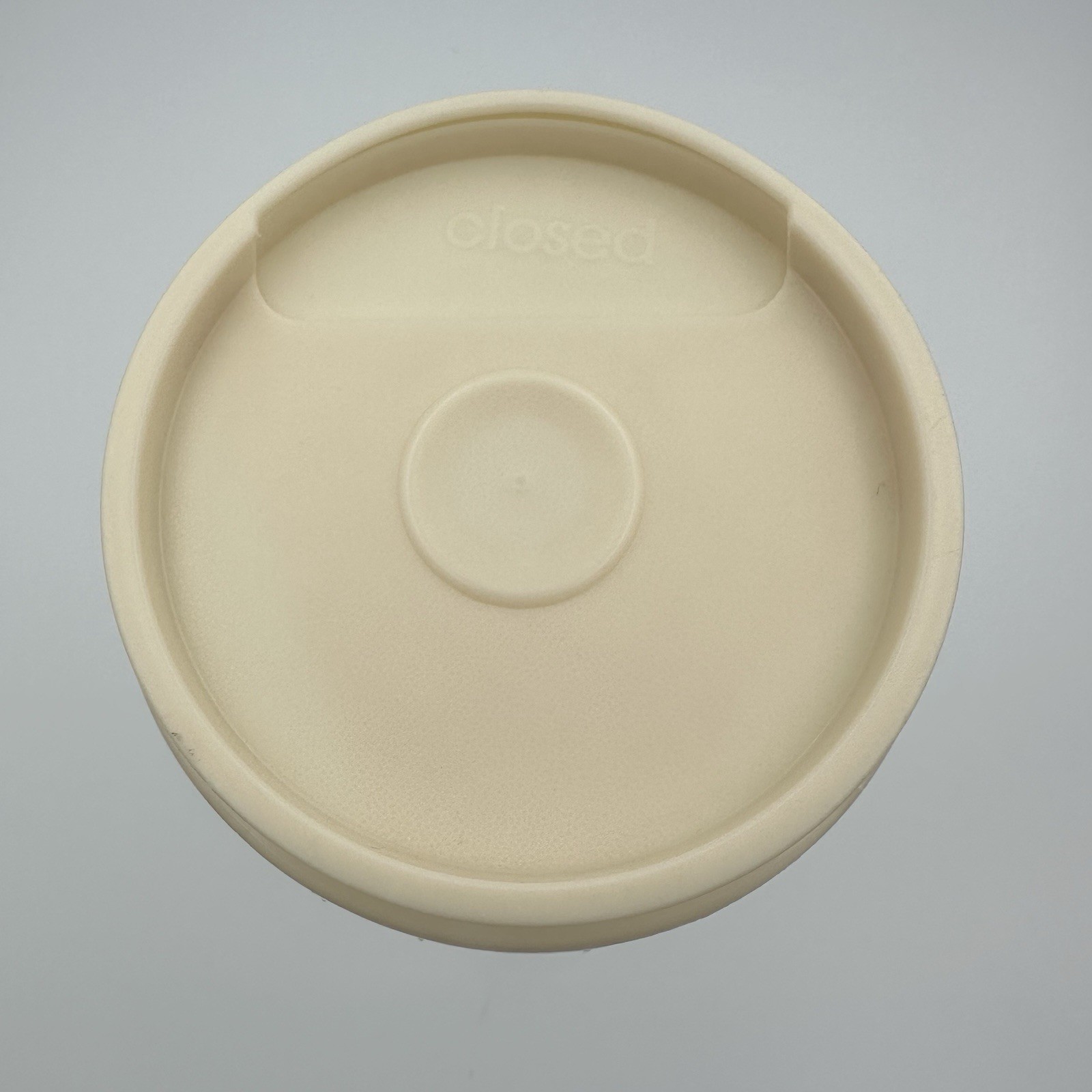 Rubbermaid Servin’ Saver Pasta Spaghetti Keeper Storage with Easy Measure Lid