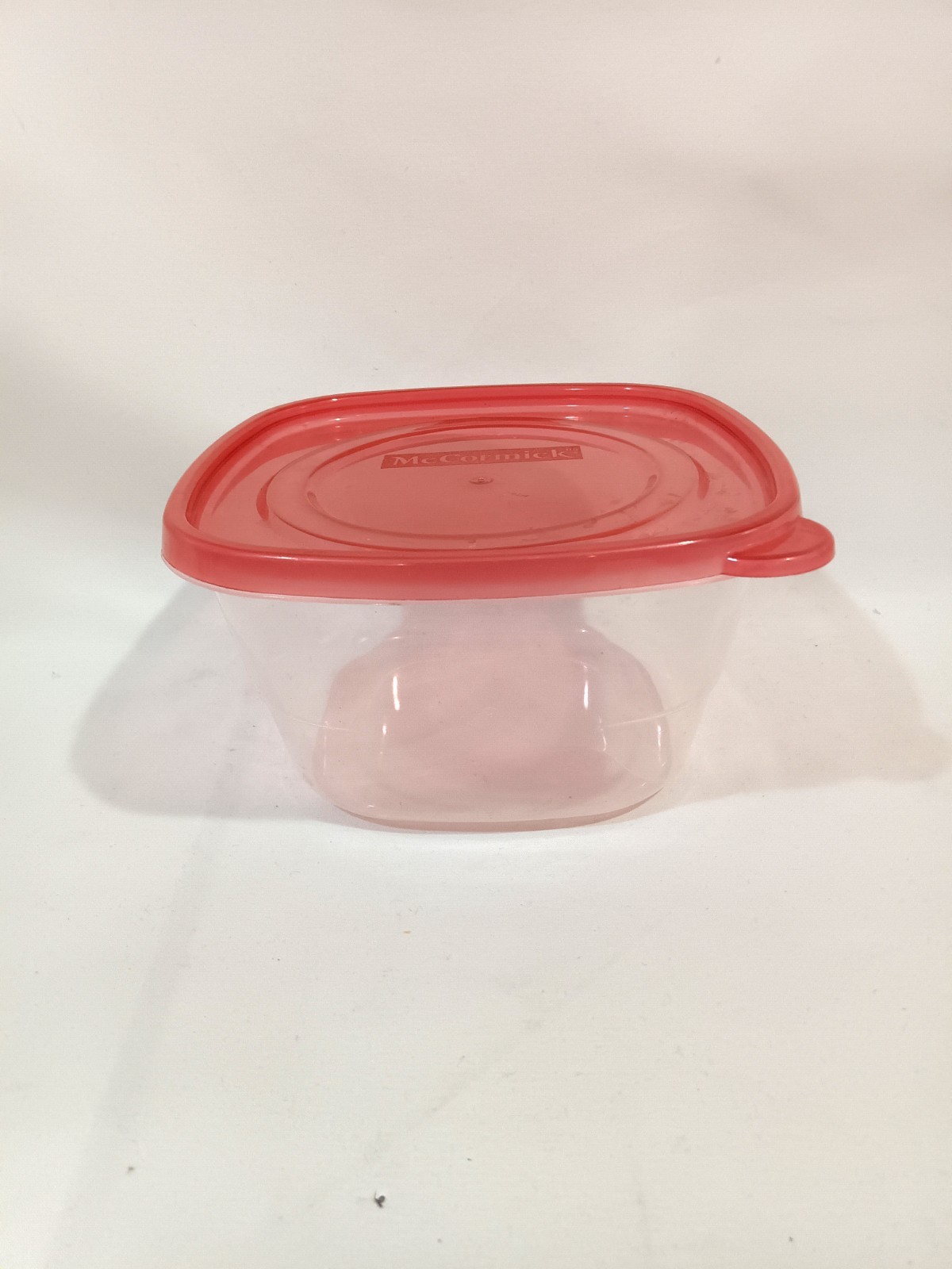McCormick Clear Storage Container 6″ x 6″ x 3″ Snap Lid Red Color